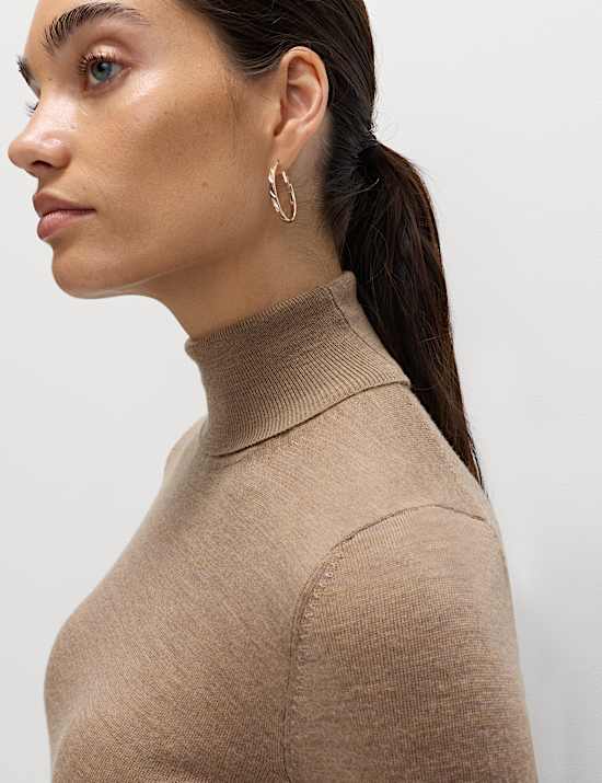 Sweter z rolowanym golfem z czystej wełny merino