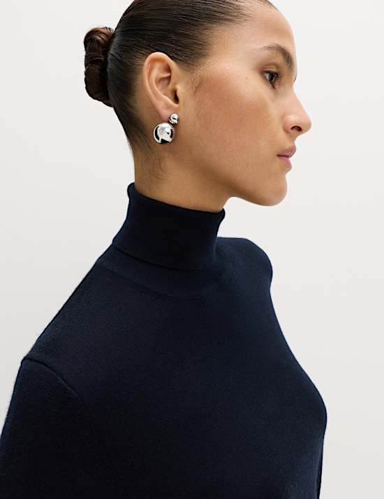 Sweter z rolowanym golfem z czystej wełny merino