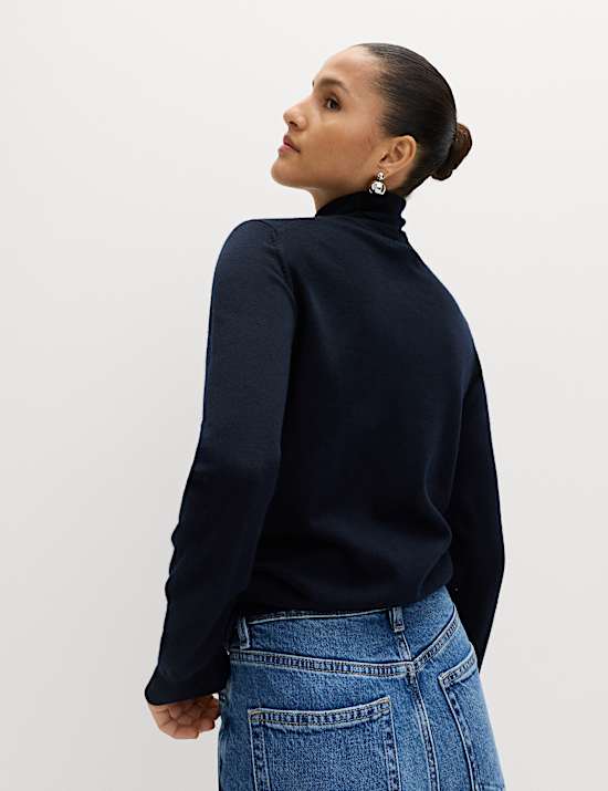 Sweter z rolowanym golfem z czystej wełny merino