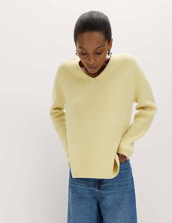 V-Neck Ribbed Jumper With Wool