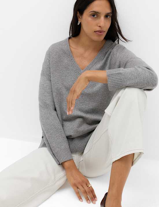 Air-Yarn V-Neck Oversized Longline Jumper