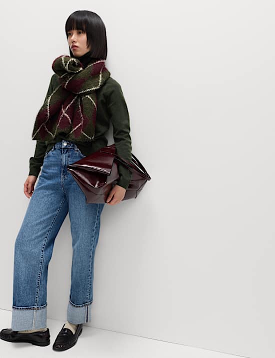 Su&eacute;ter de cuello vuelto con hilo aireado