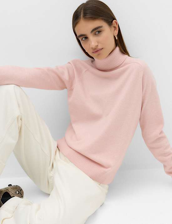 Pull en maille l&eacute;g&egrave;re &agrave; col roul&eacute;