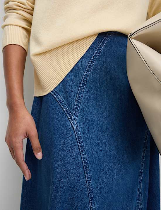 Air-Yarn Crew Neck Jumper