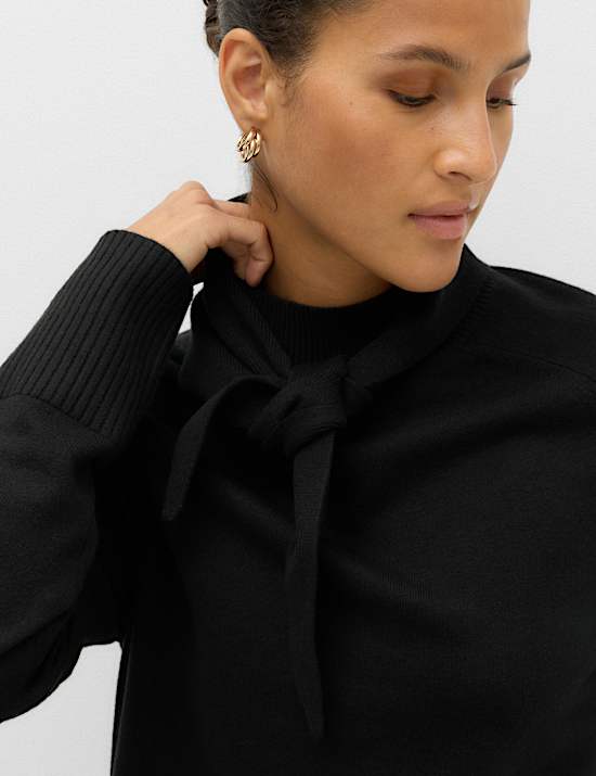 Air-Yarn Tie High Neck Jumper