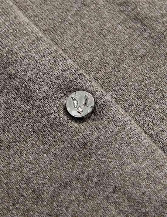 Cárdigan corto de manga corta de hilo aireado con botonadura delantera