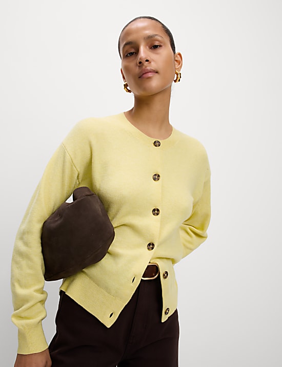 Prążkowany kardigan z okrągłym dekoltem z przędzy air