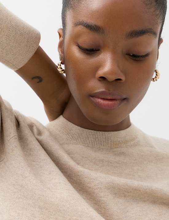 Shoulder Detail Relaxed Jumper