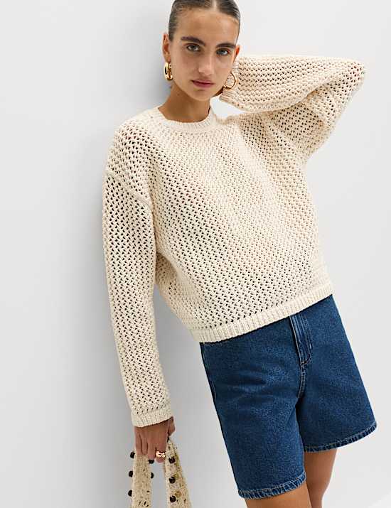 Textured Crew Neck Cropped Jumper