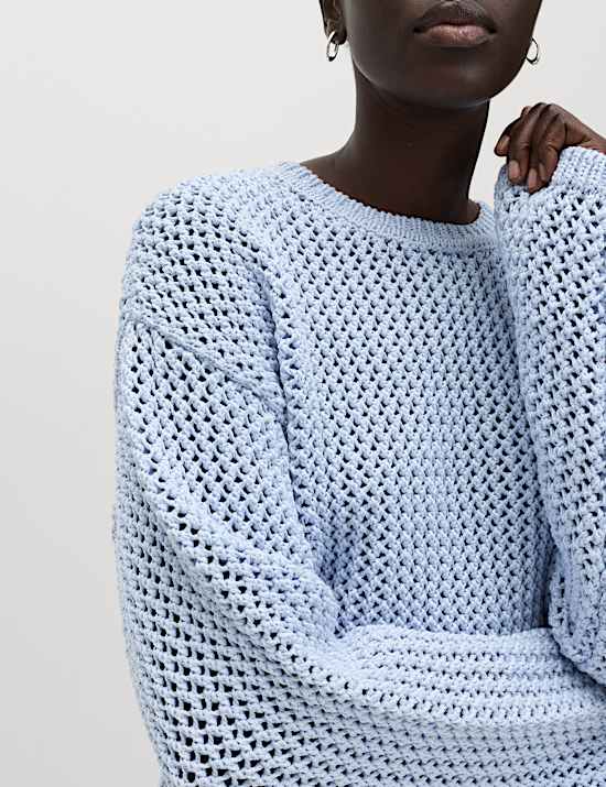 Textured Crew Neck Cropped Jumper