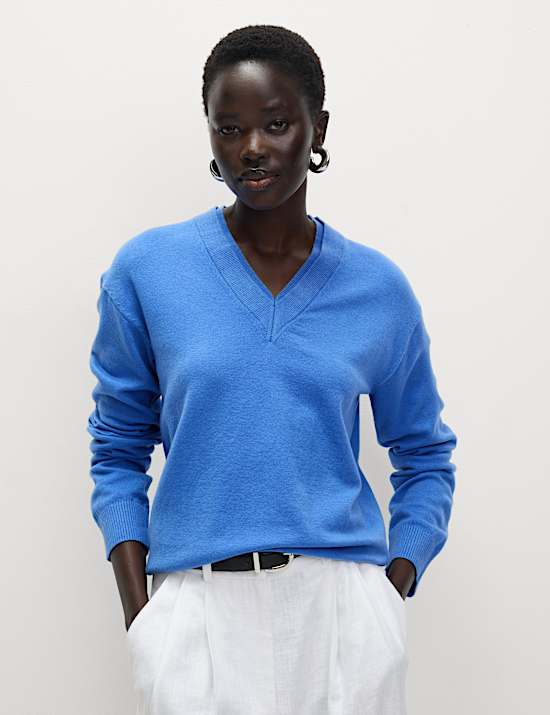 Air-Yarn V-Neck Jumper