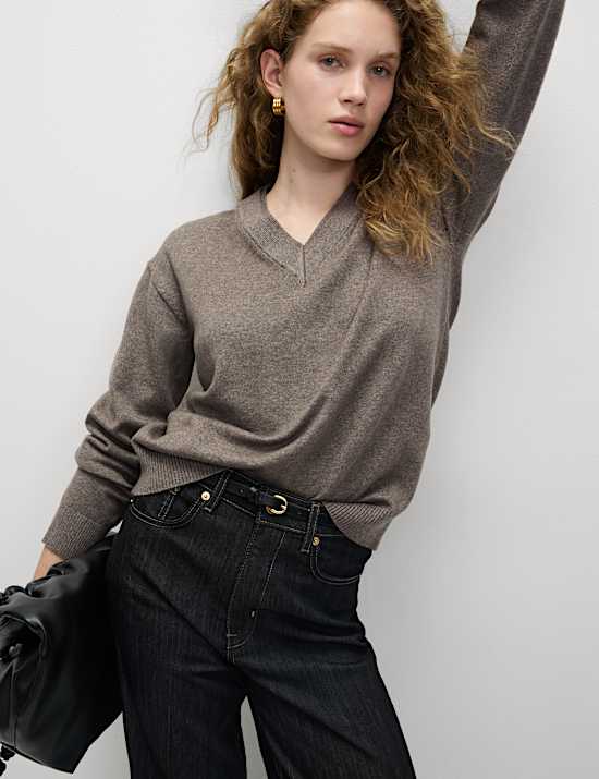 Air-Yarn V-Neck Jumper
