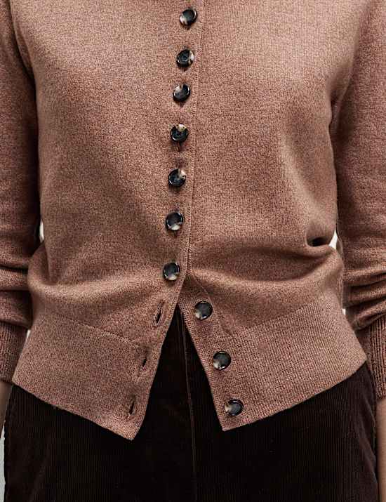 Kort vest met ronde hals van geblazen garen