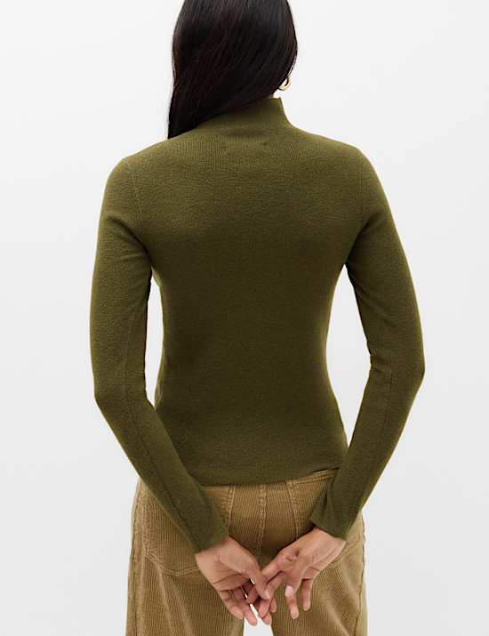 Funnel Neck Fitted Knitted Top With Wool