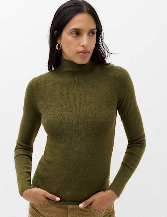 Funnel Neck Fitted Knitted Top With Wool
