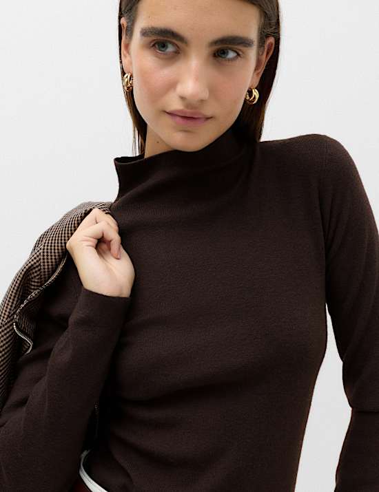 Funnel Neck Fitted Knitted Top With Wool