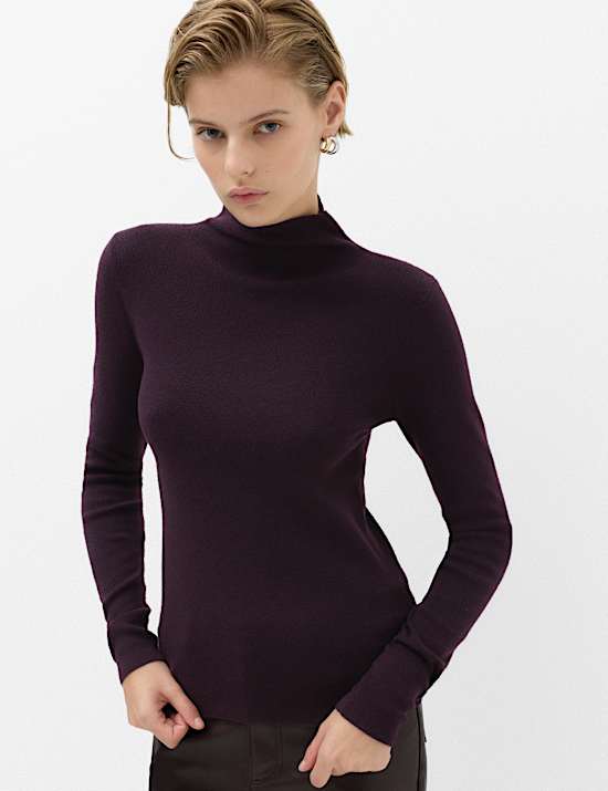Funnel Neck Fitted Knitted Top With Wool