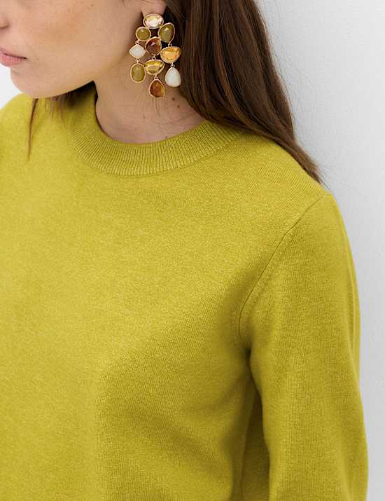 Pull en maille l&eacute;g&egrave;re &agrave; col rond