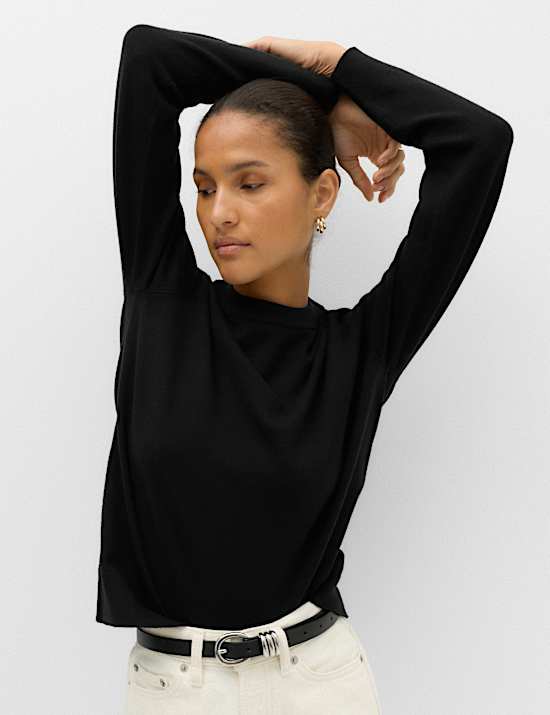 Air-Yarn Crew Neck Jumper