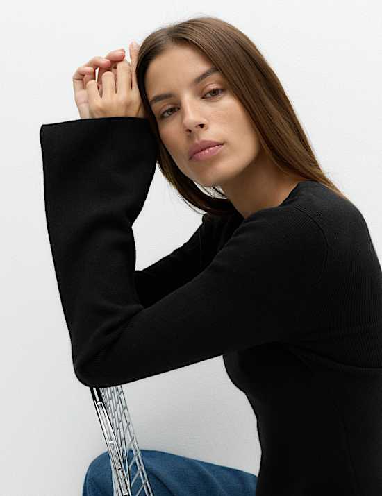 Air-Yarn Lace Hem Slim Fit Jumper