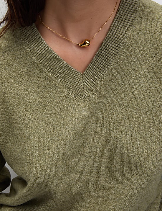 V-Neck Jumper