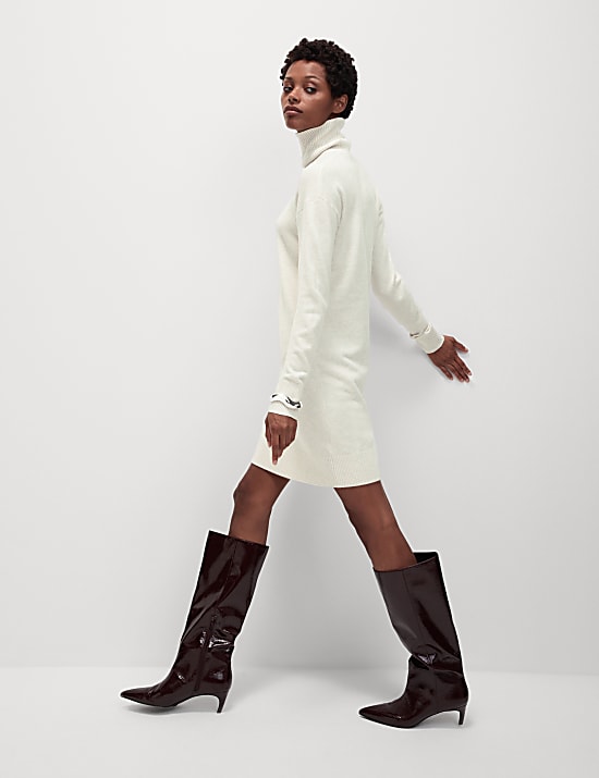 Strick-Pulloverkleid aus Air-Garn mit Rollkragen