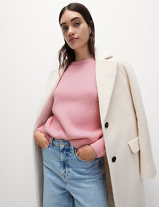 Pull en maille douce &agrave; encolure ronde et motif textur&eacute;