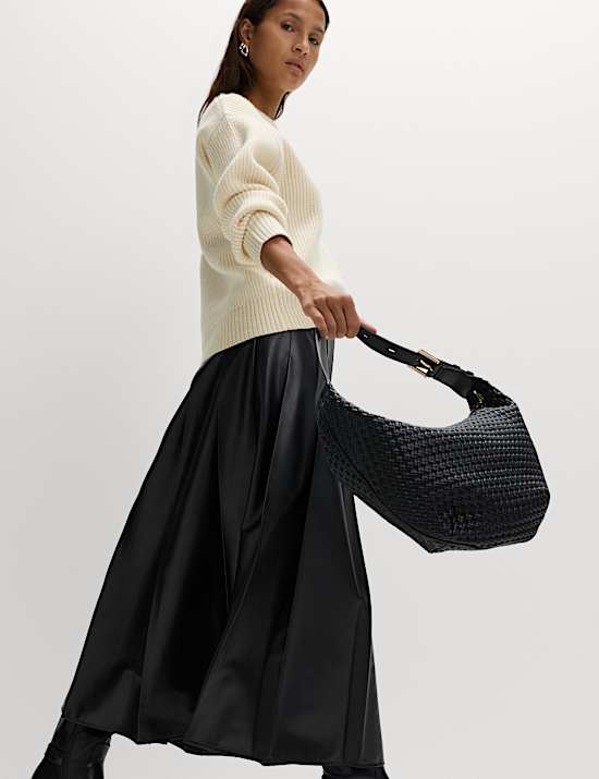 Cloud-Yarn Ribbed Crew Neck Jumper