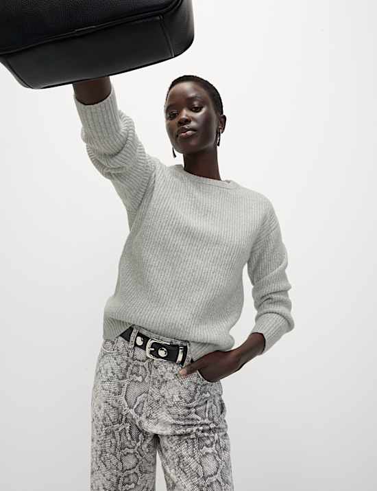 Jumper Kerah Bundar Ribbed Benang Cloud