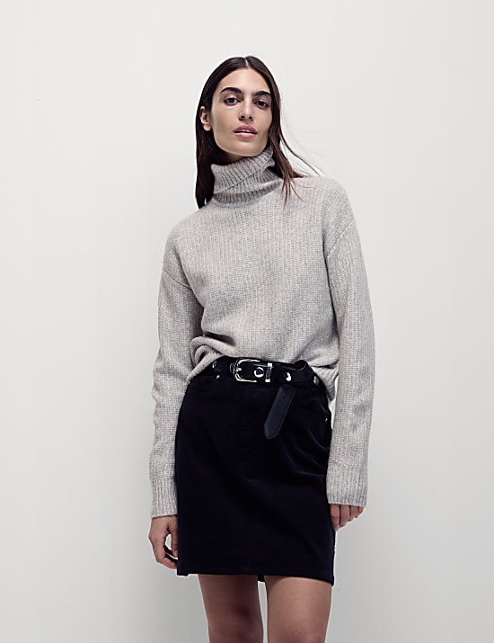 Pull en maille douce &agrave; encolure ronde et motif textur&eacute;