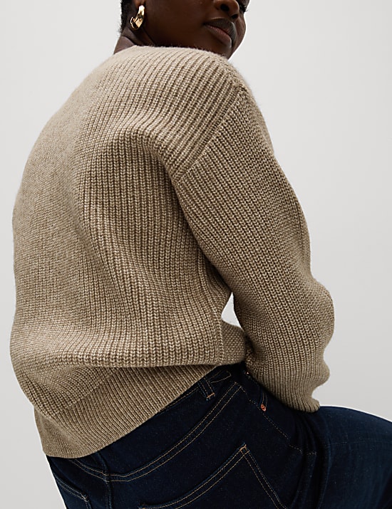 Gilet &agrave; fermeture avant boutonn&eacute;e et motif c&ocirc;tel&eacute;