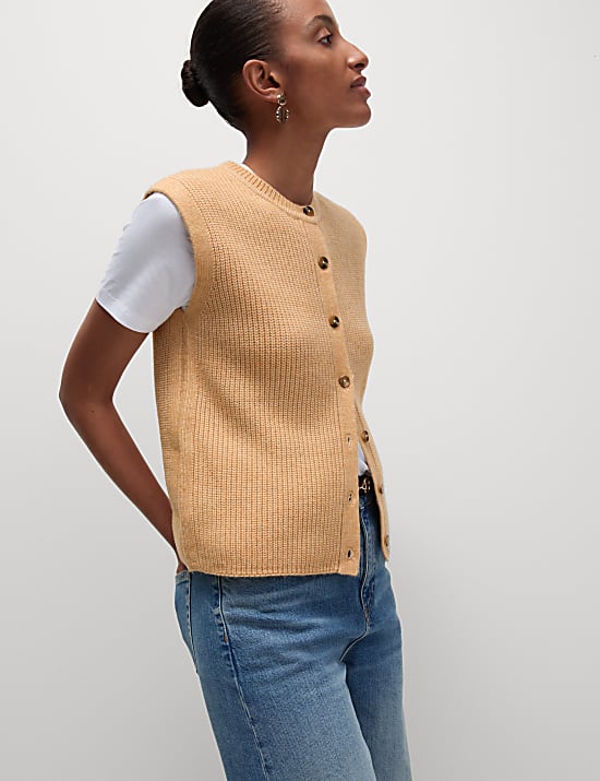 Cloud-yarn Knitted Crew Neck Waistcoat