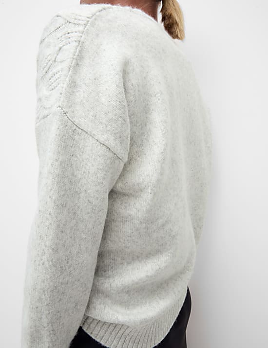 Jumper Kerah V Rajut Kabel Benang Cloud