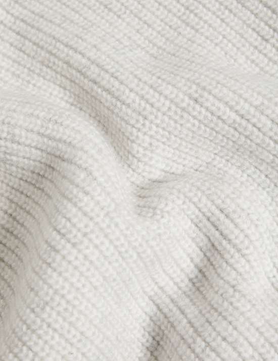 Robe en maille douce &agrave; col roul&eacute;