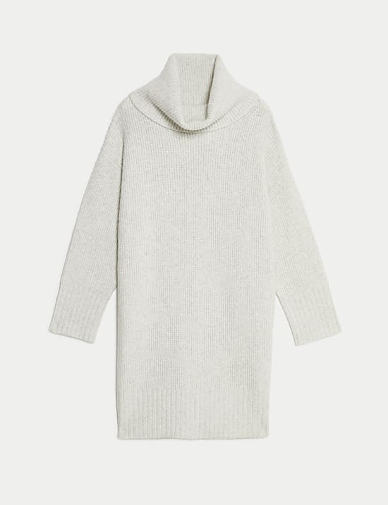 Robe en maille douce &agrave; col roul&eacute;
