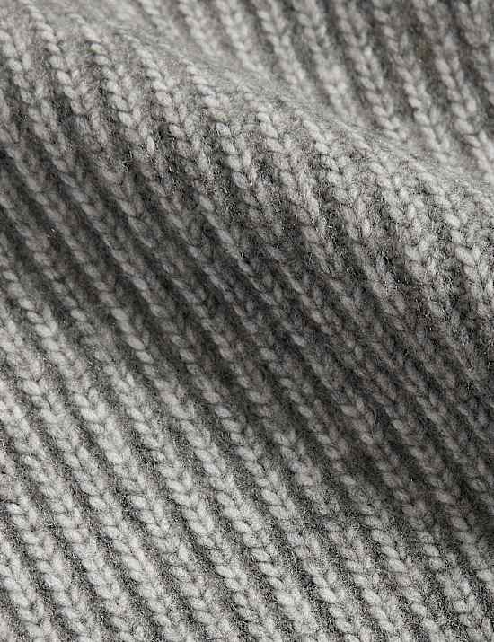 Cloud-Yarn Ribbed V-Neck Jumper