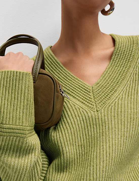 Πλεκτή Μπλούζα V με Ριμπ Ύφανση από Νήμα Cloud