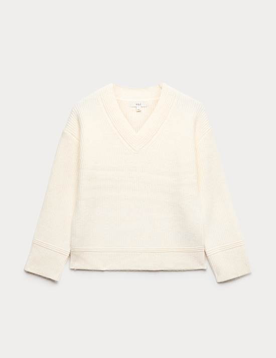 Cloud-Yarn Ribbed V-Neck Jumper