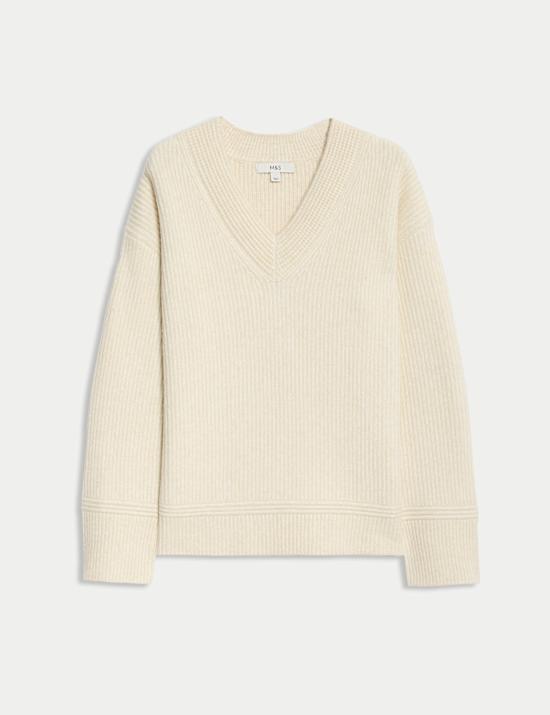Cloud-Yarn Ribbed V-Neck Jumper