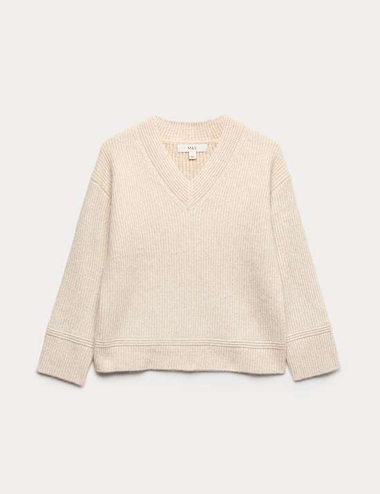 Cloud-Yarn Ribbed V-Neck Jumper