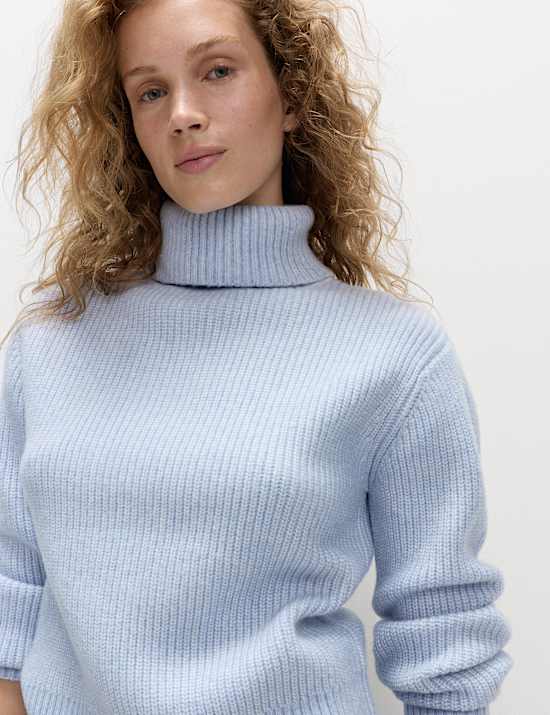 Cloud-yarn Ribbed Roll Neck Jumper