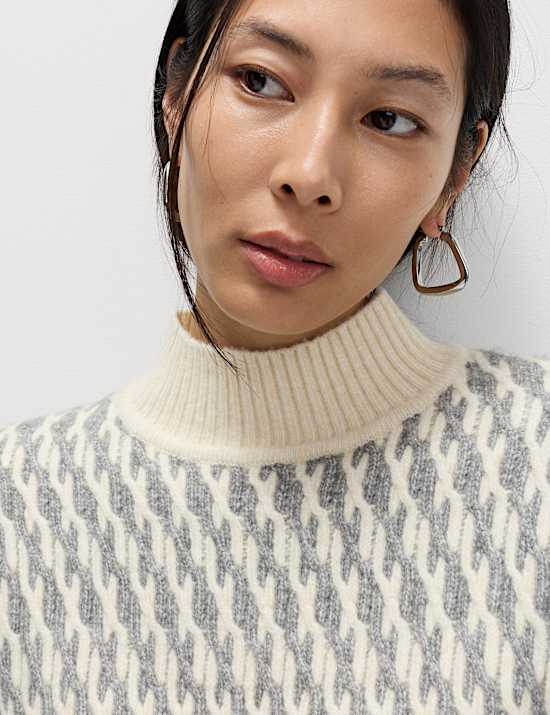 Cloud-Yarn Twisted Cable High Neck Jumper