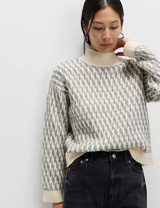 Cloud-Yarn Twisted Cable High Neck Jumper