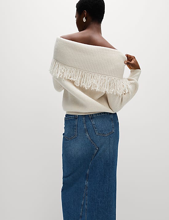 Trui met blote schouder, franjes en structuur