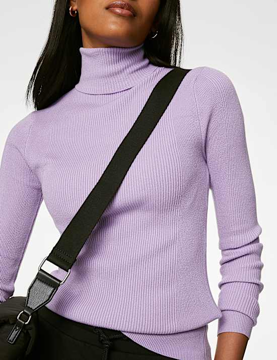 Jersey ajustado de cuello vuelto acanalado