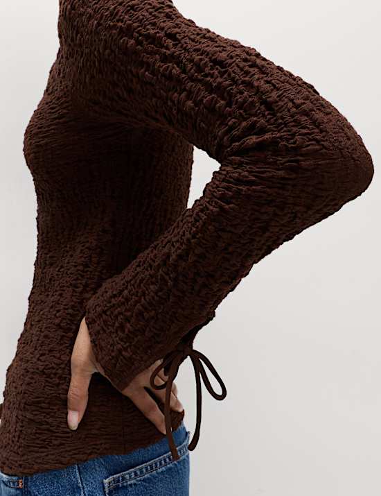 &Tau;&omicron;&pi; &mu;&epsilon; &alpha;&nu;ά&gamma;&lambda;&upsilon;&phi;&eta; &upsilon;&phi;ή, &kappa;&omicron;&rho;&delta;έ&lambda;&alpha; &sigma;&tau;&iota;&sigmaf; &mu;&alpha;&nu;&sigma;έ&tau;&epsilon;&sigmaf; &kappa;&alpha;&iota; &upsilon;&psi;&eta;&lambda;ή &pi;&epsilon;&rho;&iota;&epsilon;&kappa;&tau;&iota;&kappa;ό&tau;&eta;&tau;&alpha; &sigma;&epsilon; &beta;&alpha;&mu;&beta;ά&kappa;&iota;