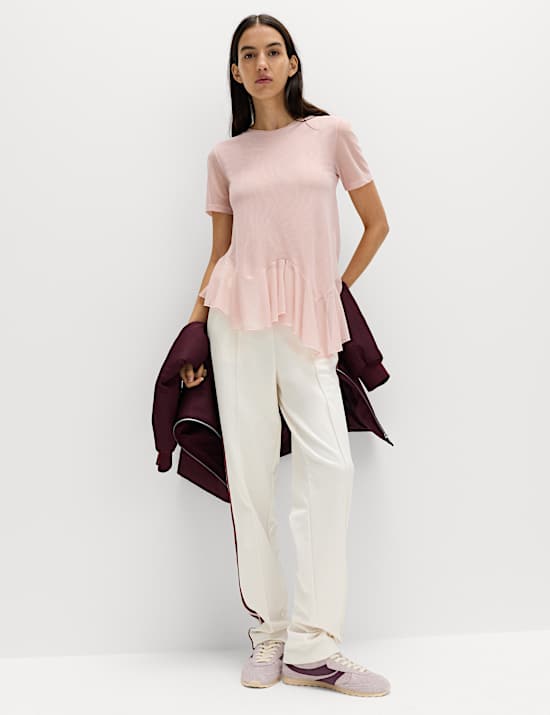 Top asym&eacute;trique en tulle