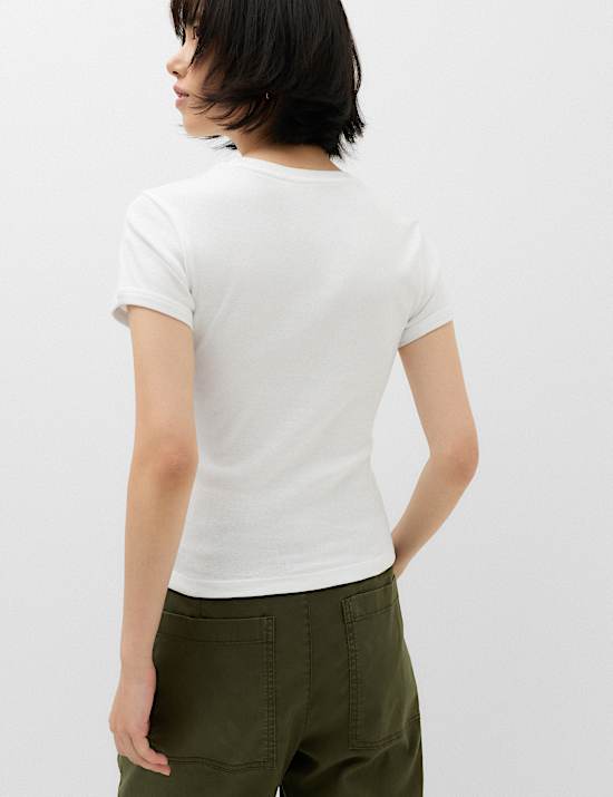 Zuiver katoenen T-shirt met slanke pasvorm en grafisch motief