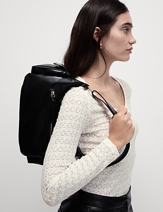 Textured Scoop Neck Top