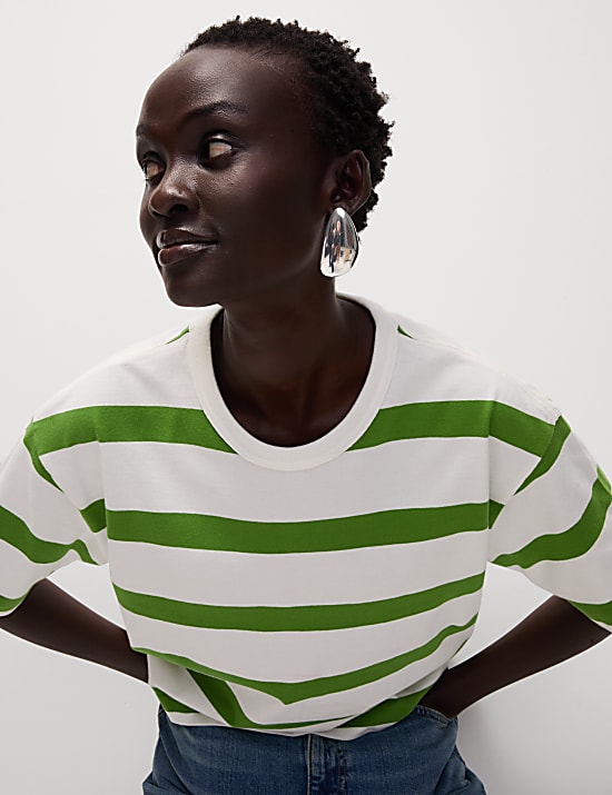 Proužkovan&eacute; tričko hranat&eacute;ho střihu z čist&eacute; bavlny